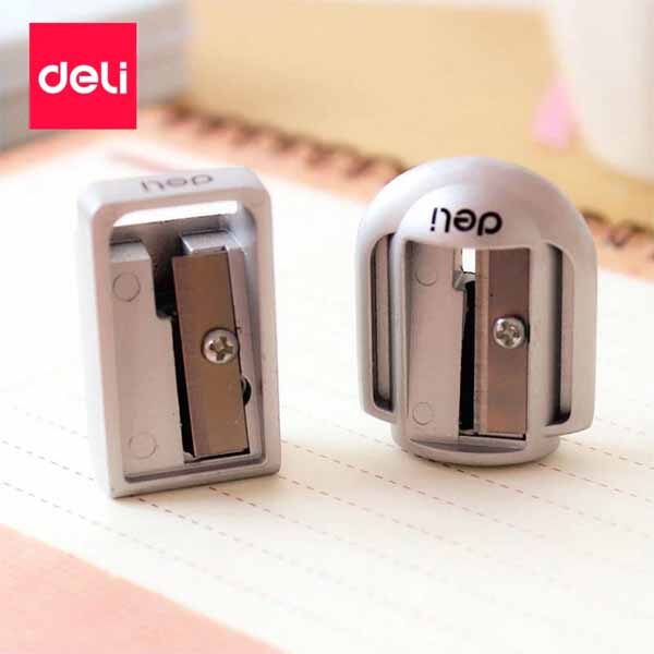 Deli-pencil-sharpener-0595