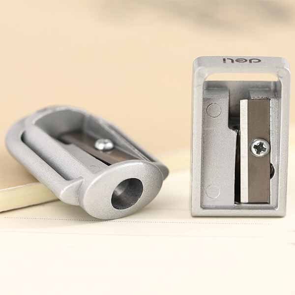 Deli-pencil-sharpener-0595